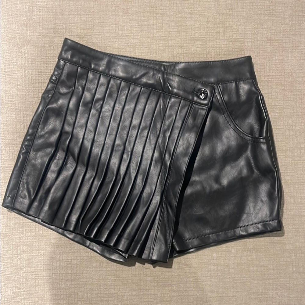 Black Faux Leather Pleated Skort